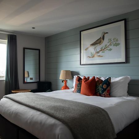 The Bridge Hotel Chertsey Εξωτερικό φωτογραφία