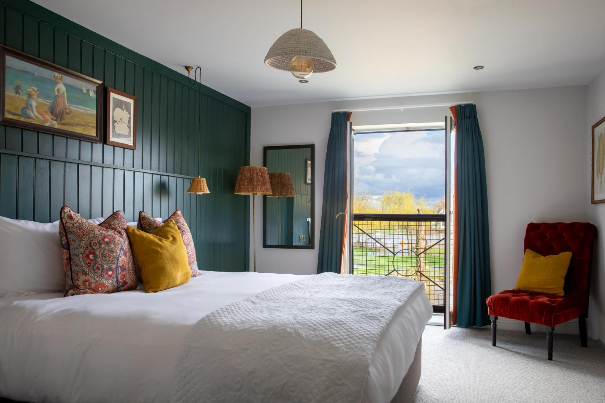 The Bridge Hotel Chertsey Εξωτερικό φωτογραφία