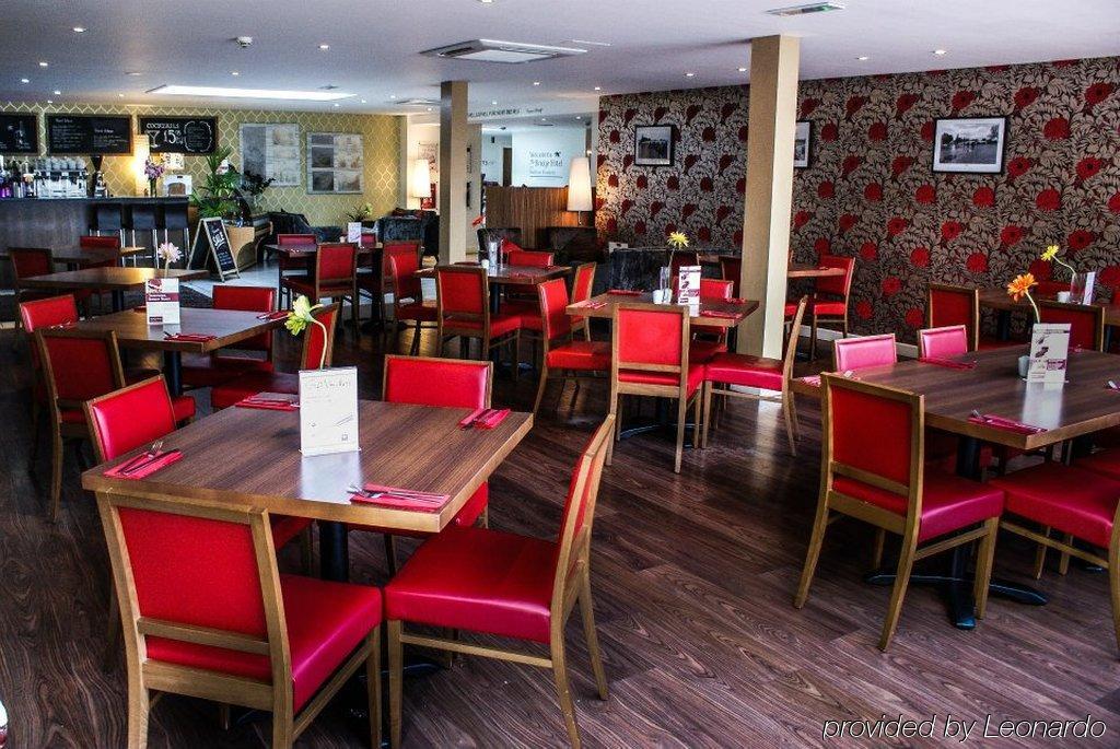 The Bridge Hotel Chertsey Εξωτερικό φωτογραφία
