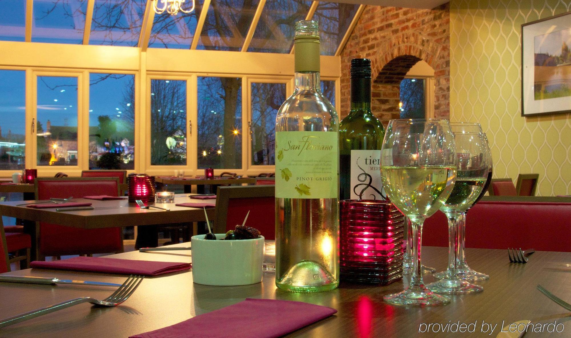 The Bridge Hotel Chertsey Εξωτερικό φωτογραφία